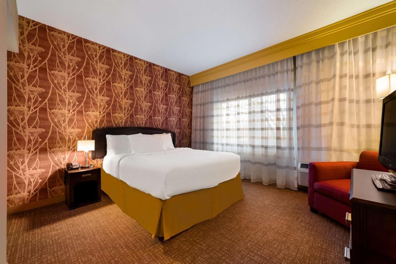 Sonesta Select Detroit Novi Hotel Exterior foto
